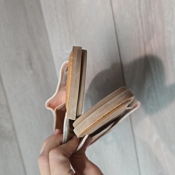 Toms Women Viv Crisscross Leather Sandals Flats shoes sz 11 - Picture 5 of 8